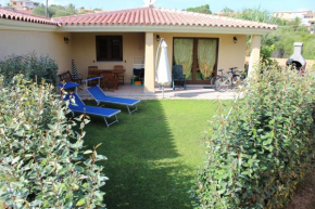 CASADELFARO con Giardino a Pittulongu 600Metri dalla Spiaggia Olbia